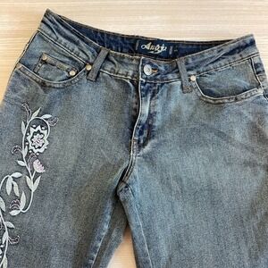 Angfu Womens Floral Embroidered Capri Jeans Medium Wash Cropped Denim Size 5 NEW